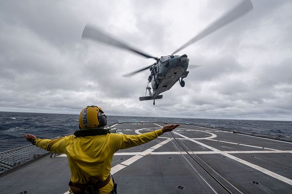 03_USS_America__HMAS_Anzac_China__freedom_of_navigation_Support_Our_Troops.jpg