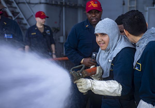 03_damage_controlmen_uss_nimitz_navy_firefighter_supportourtroops.jpg